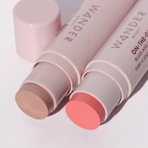 Wander Beauty Dual Blush Stick - coral Rose, blush and illuminator